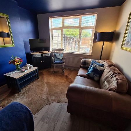 Great Wyrley Rumer Hill House A Unique Boutique Styled Place To Stay In Cannock Close To A5 The Mcarthur Glen Outlet מראה חיצוני תמונה