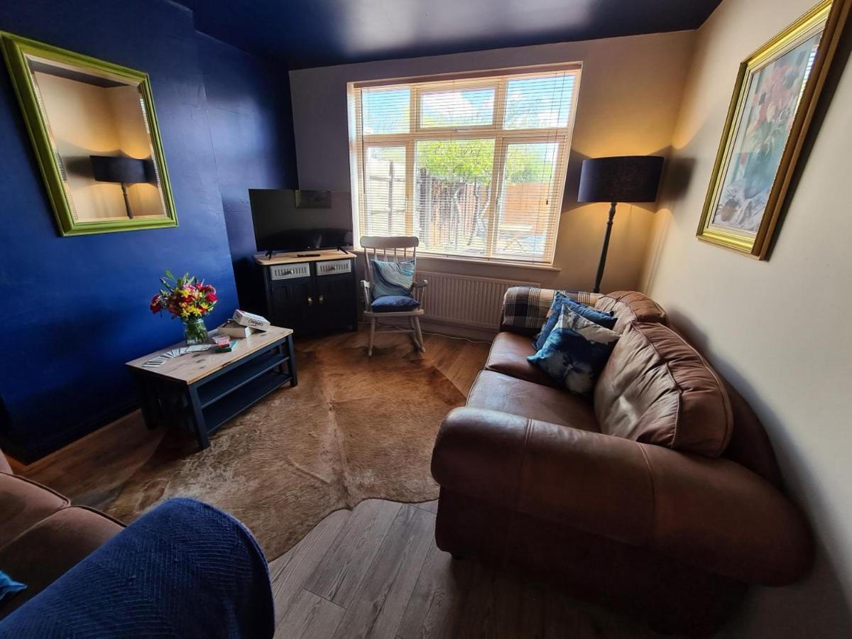 Great Wyrley Rumer Hill House A Unique Boutique Styled Place To Stay In Cannock Close To A5 The Mcarthur Glen Outlet מראה חיצוני תמונה