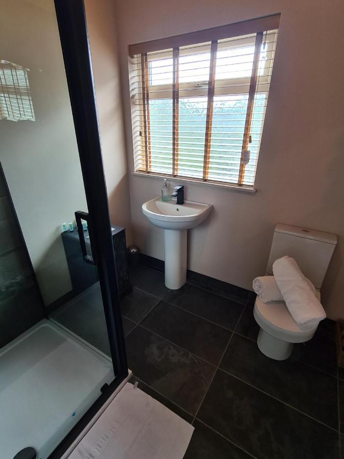 Great Wyrley Rumer Hill House A Unique Boutique Styled Place To Stay In Cannock Close To A5 The Mcarthur Glen Outlet מראה חיצוני תמונה